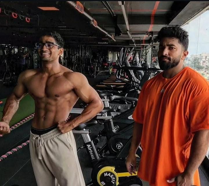 Arjun D. — Strength Coach at DSigniteFitness, specialising in Powerbuilding · Muscle Mania Champion